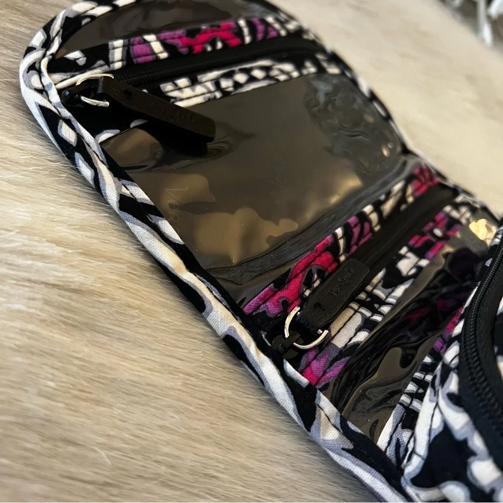 VERA BRADLEY Scroll Medallion Jewlery Case Cosmetic Bag Purple Pink Black Travel
